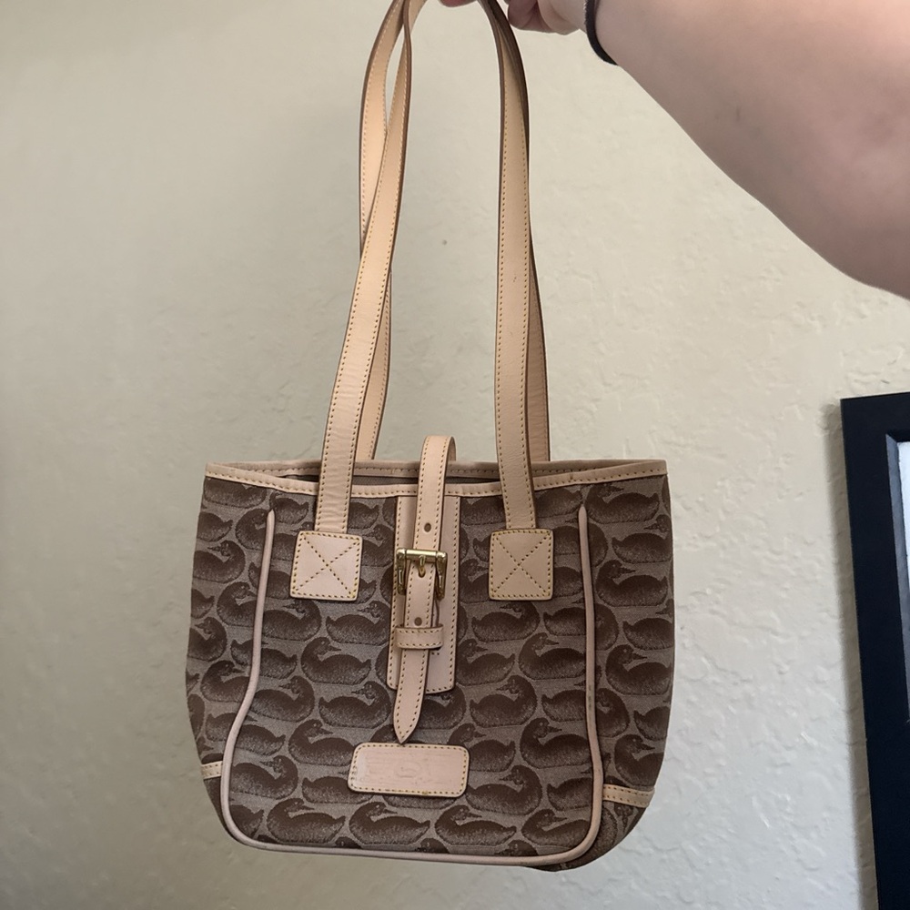Dooney and Bourke Tan Tote/shoulder Bag